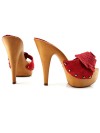 RED CLOGS WITH FLOWER TO POIS