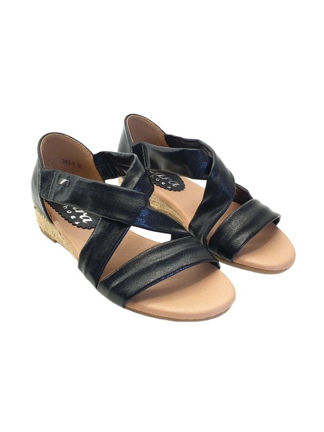 WOMAN'S SANDALS WITH FAUX LEATHER BAND