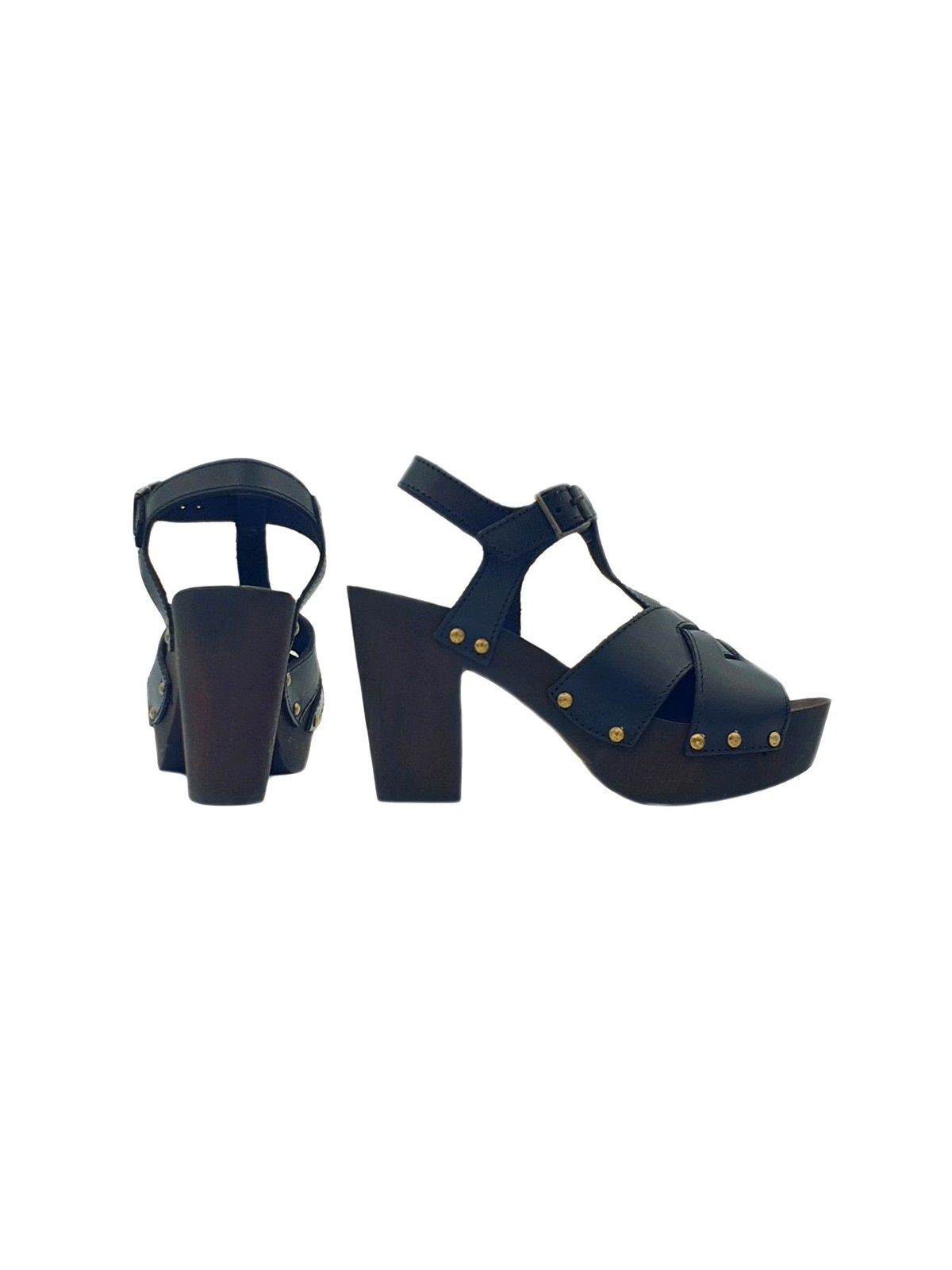 BLACK CLOGS IN LEATHER AND COMFY HEEL 9