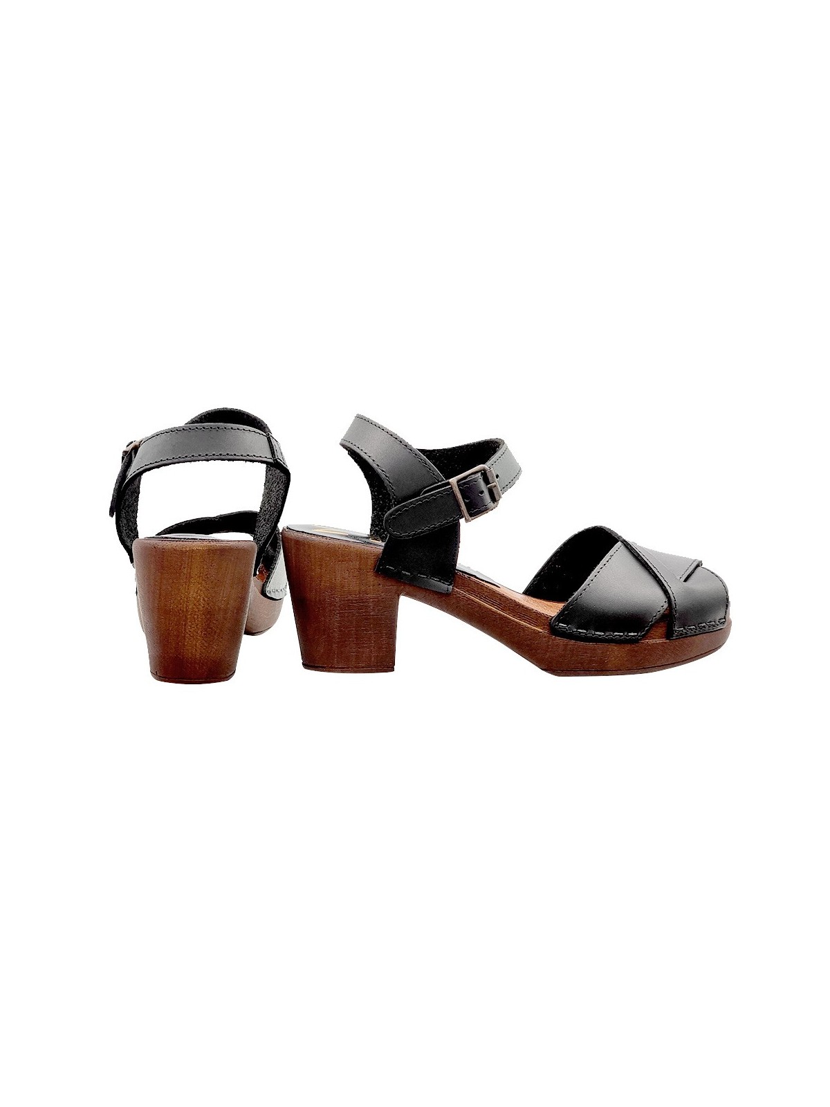 BLACK SANDALS WITH CROSSED BANDS AND 6,5 HEEL