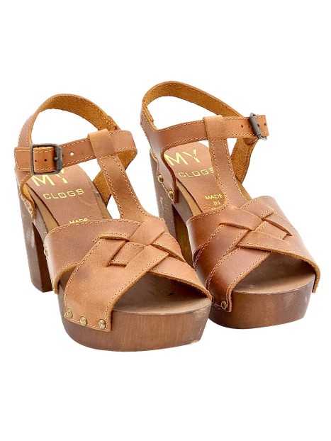 LEATHER-COLORED CROSS BAND SANDALS