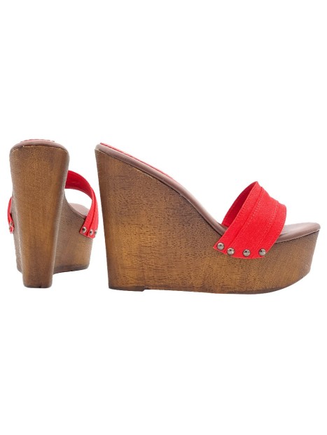 RED WEDGE CLOG