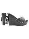 BLACK LEATHER WEDGE SANDALS