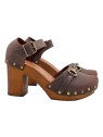 BROWN DUTCH SANDALS WITH ACCESSORY