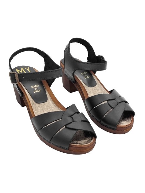 BLACK SANDALS WITH CROSSED BANDS AND HEEL 6,5