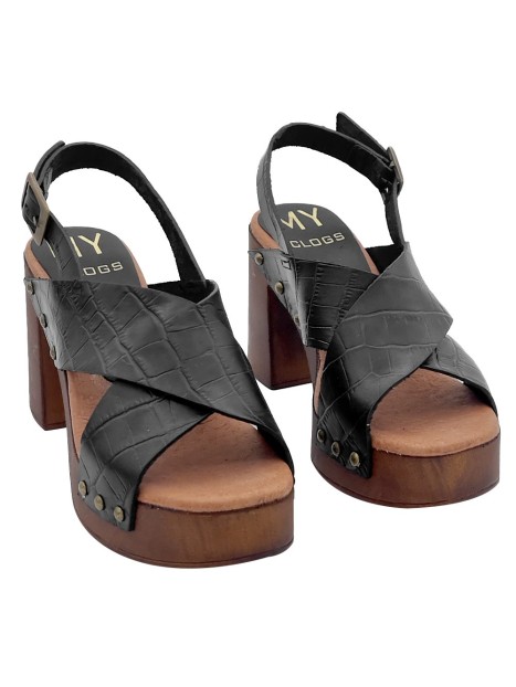 BLACK SANDALS WITH CROSSED BANDS AND COMFORTABLE HEEL