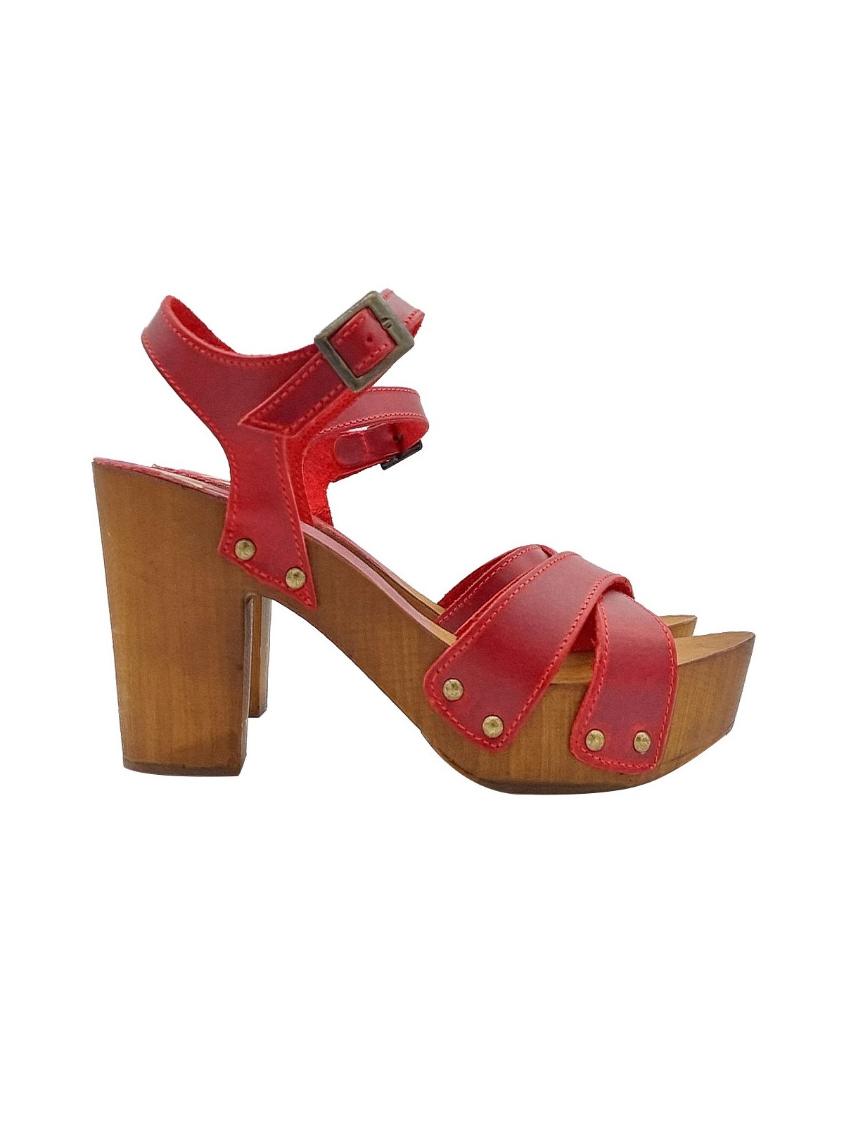 RED SANDALS WITH CROSSED BANDS AND STRAP
