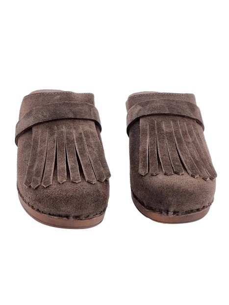 CLASSIC DUTCH CLOGS IN BROWN SUEDE WITH FRINGES
