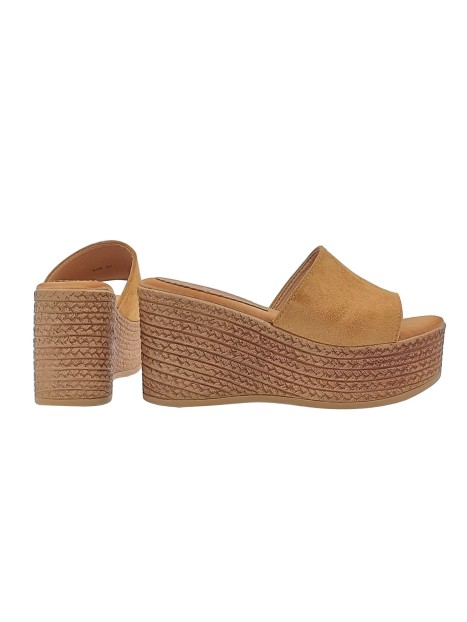 LEATHER-COLORED WEDGE IN SUEDE WITH HEEL 9