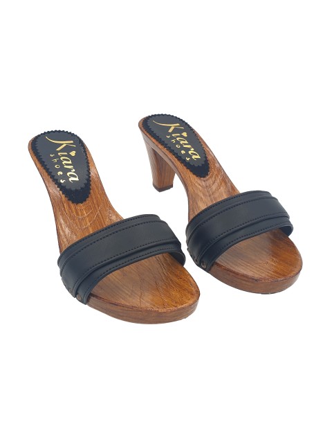 CLOGS IN BLACK LEATHER WITH HEEL 8 CM